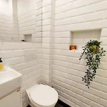 Centre 1 Bedroom Next To Vitosha Blvd. Apartment