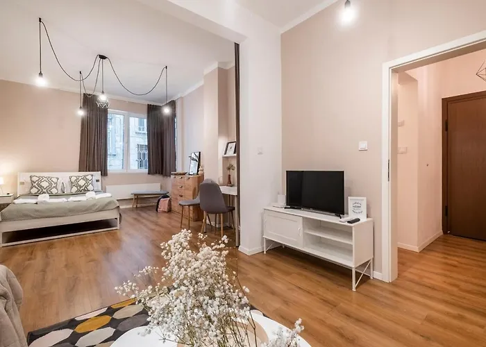 Centre 1 Bedroom Next To Vitosha Blvd. * ソフィア