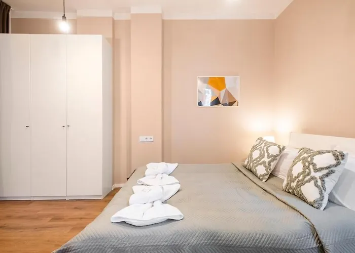 Centre 1 Bedroom Next To Vitosha Blvd. Sofia