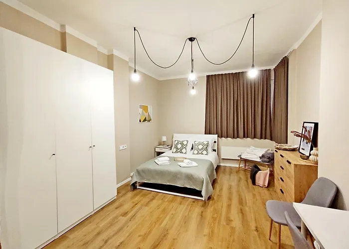 Centre 1 Bedroom Next To Vitosha Blvd. *