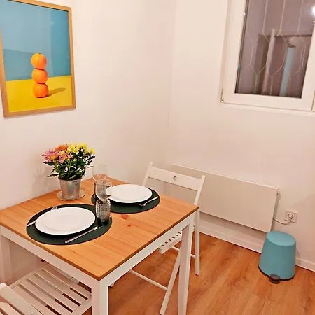 Centre 1 Bedroom Next To Vitosha Blvd. Sofia