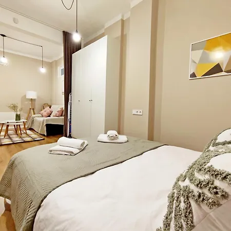 Centre 1 Bedroom Next To Vitosha Blvd.